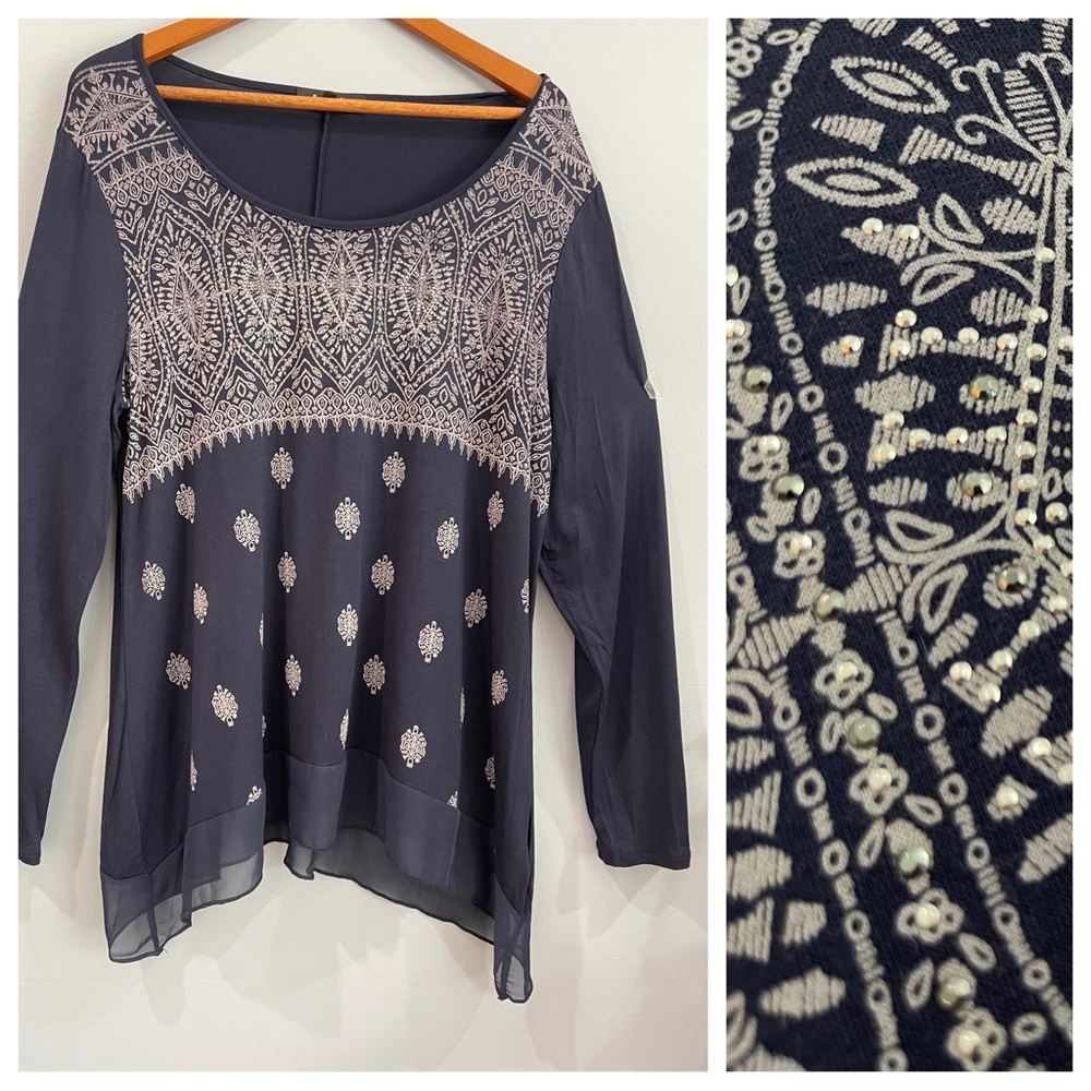 B.L.E.U. Blue Silver Embellished Long Sleeve Blouse Size XL Rayon NWOT